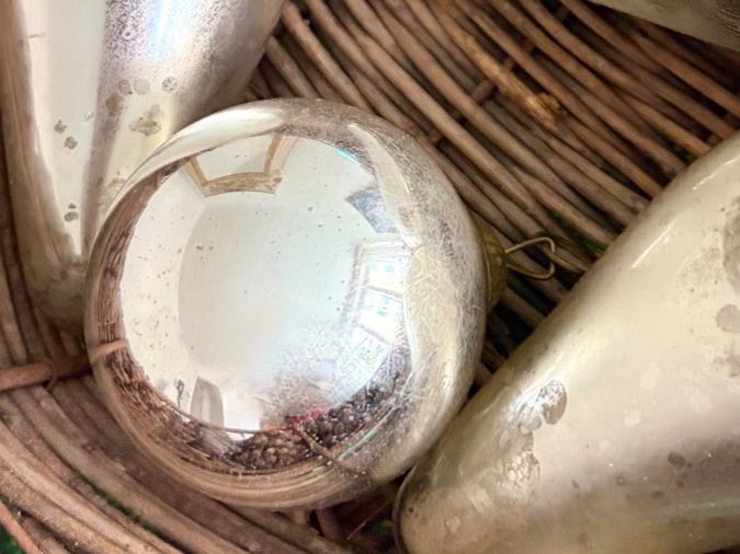 Alle Dekorationen: Biedermeierkugel silber – Gebraucht aus Luzern von Lampion 1