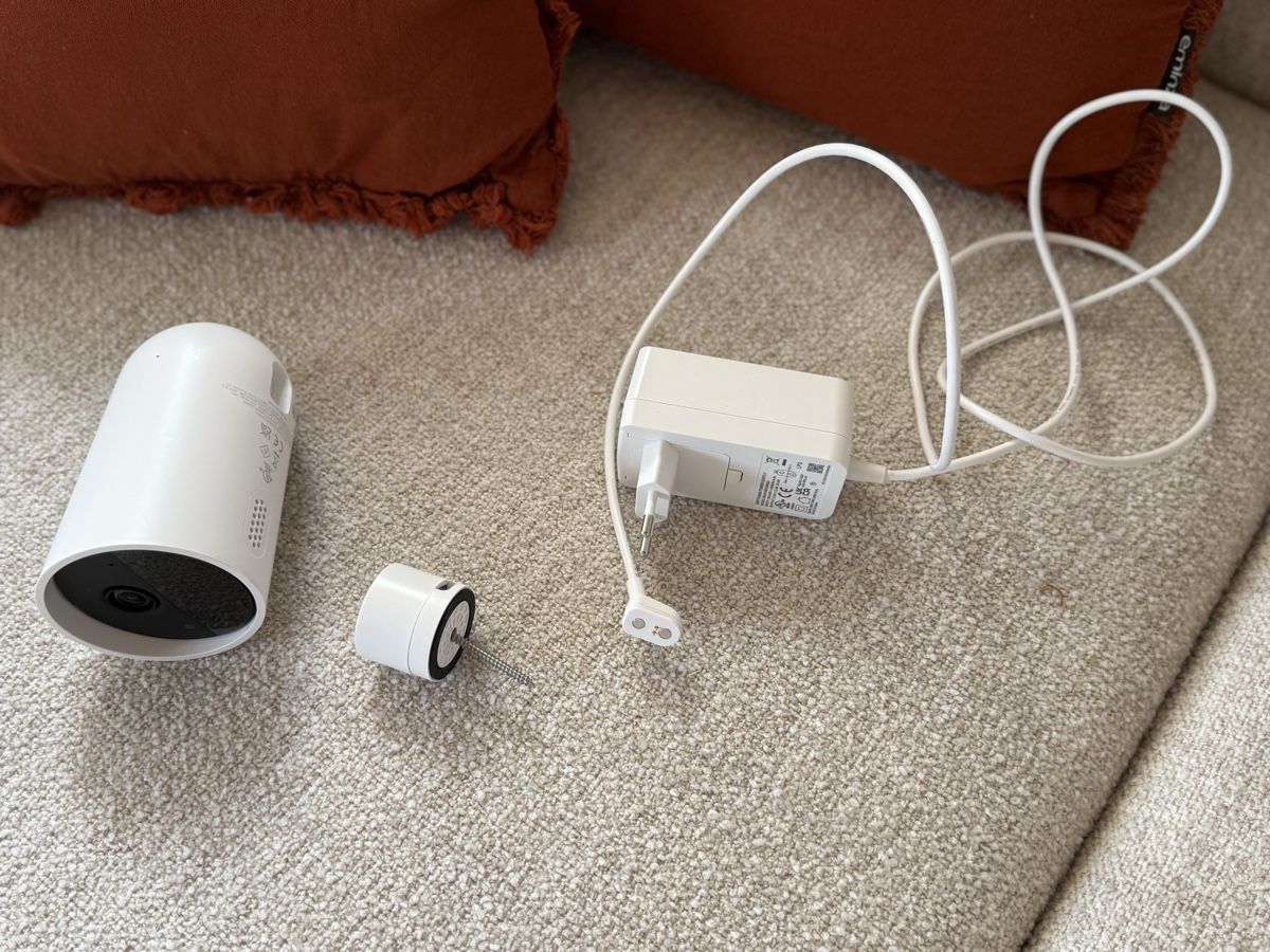Systèmes d'alarme: Philips Hue Secure – D'occasion à Horgen par Fen8800