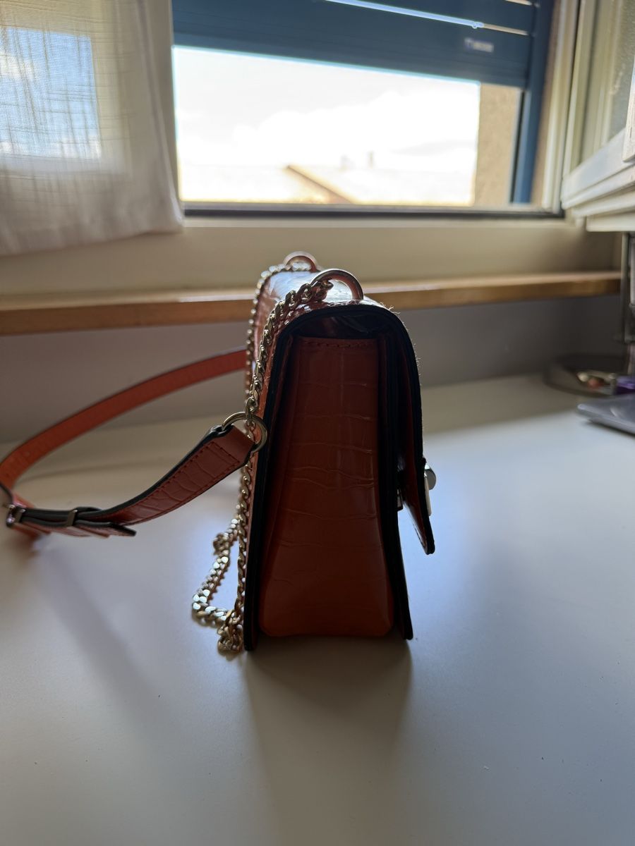 Guess Borse da donna: Sac Guess – Nuovo (secondo la descrizione) da Bulle venduto da tatzmont 2