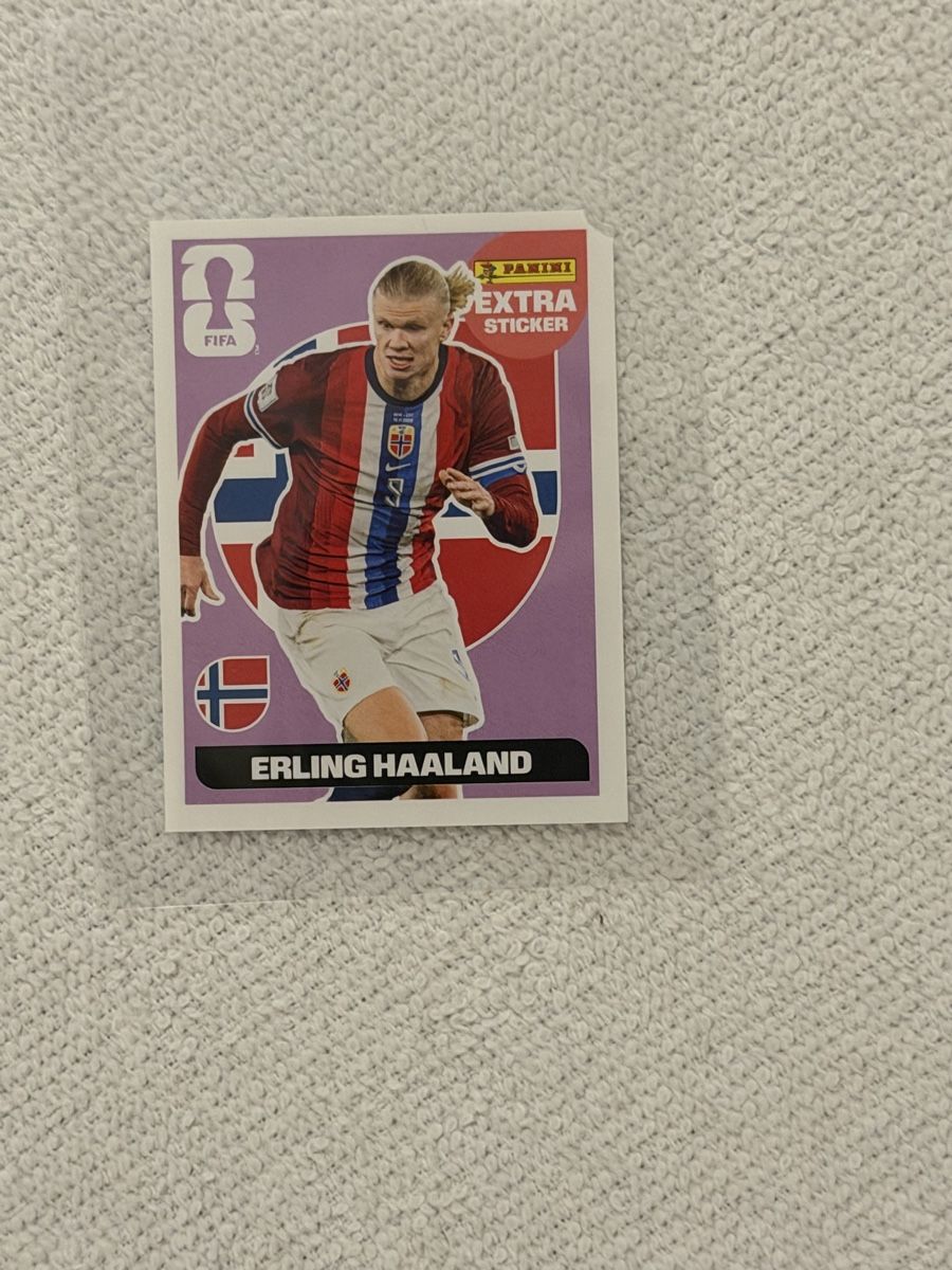 Panini Sammelbilder & Trading cards: Haaland purple - extra sticker  – Gebraucht aus Bouveret von jad_yp2v