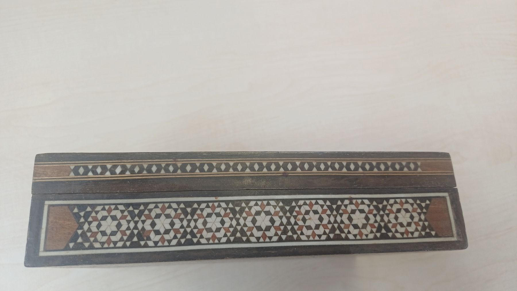 Coffres: Schöne Schatulle mit Einlegearbeiten  – D'occasion à Flawil par Naphtali 5