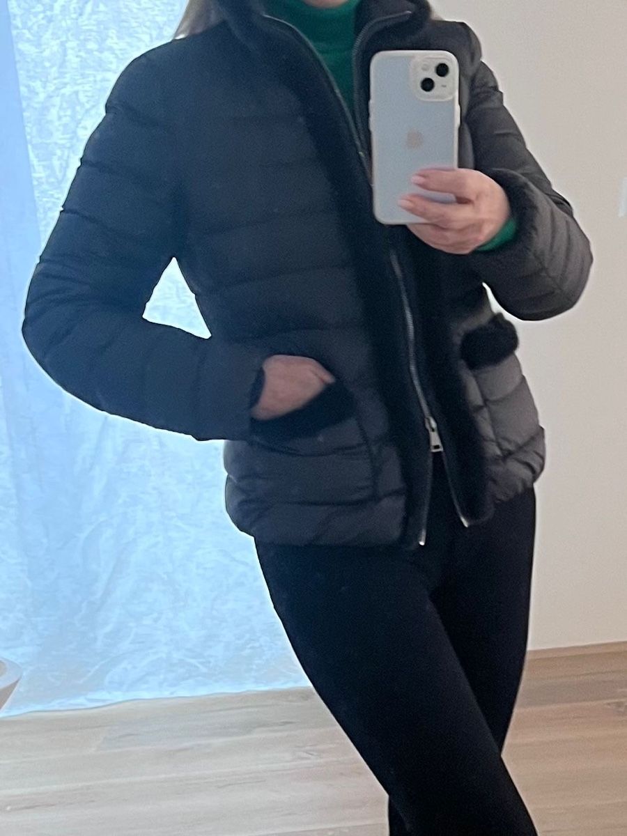 Moncler Giacche: Moncler Daunenjacke mit Nerzbesatz – Nuovo (secondo la descrizione) da Wangen b. Olten venduto da jade.b 1