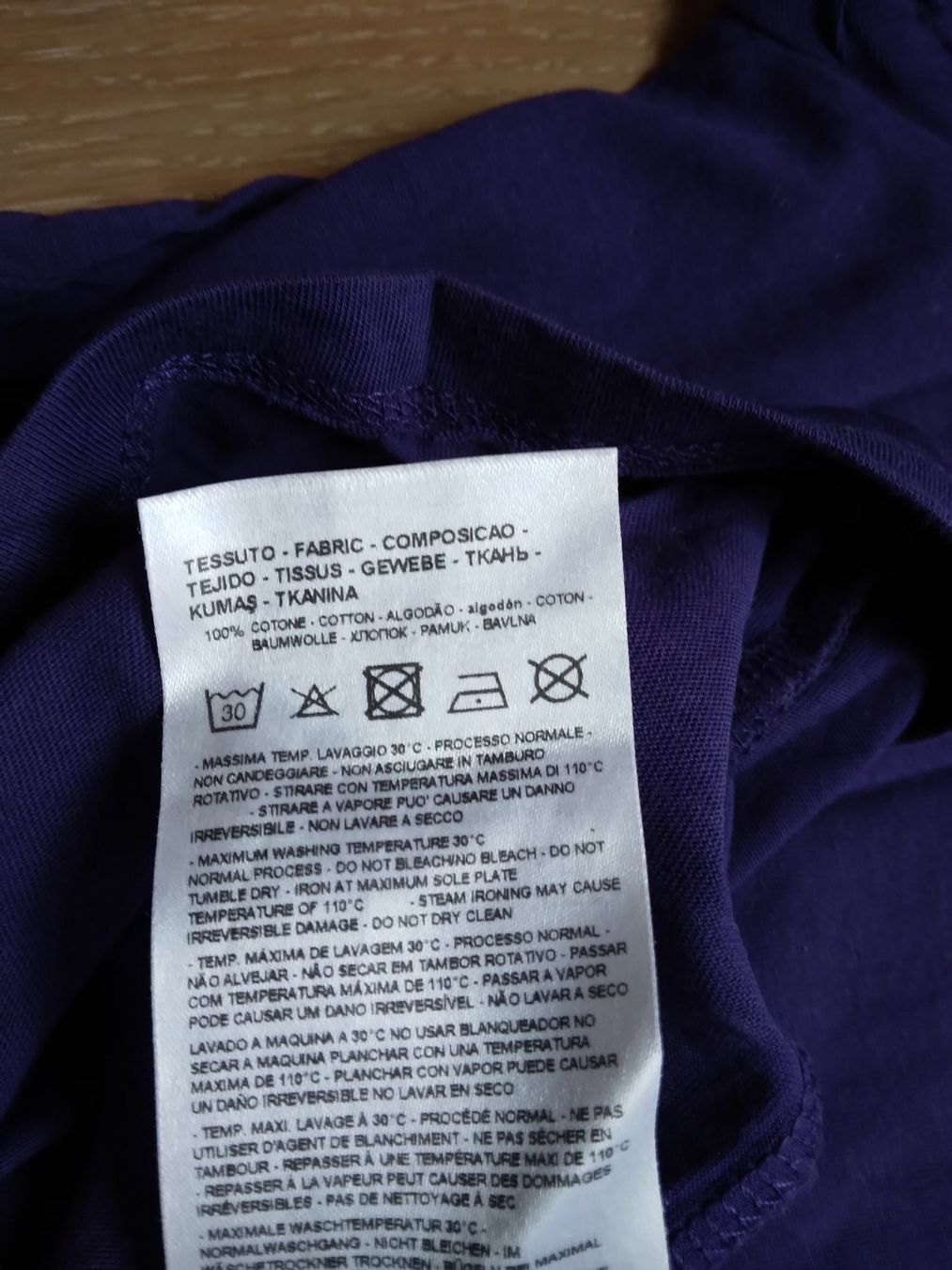 Armani T-shirt: Original T-Shirt Armani Exchange Gr. M – Nuovo (secondo la descrizione) da Würenlos venduto da Esmeralda74 5