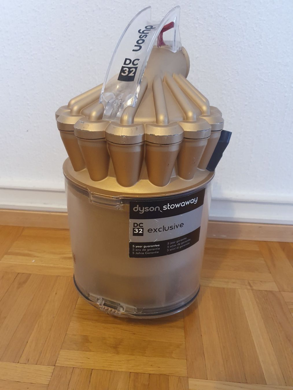 Dyson Aspirateurs & Accessoires: Cyclone pour Dyson DC23 d'occasion – D'occasion à Prilly par RoDyRe
