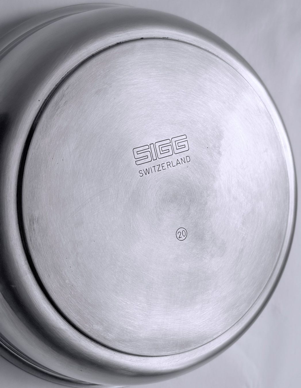 Sigg Pfannen: SIGG, SWITZERLAND¦ – Gebraucht aus Dübendorf von Orchid18 1