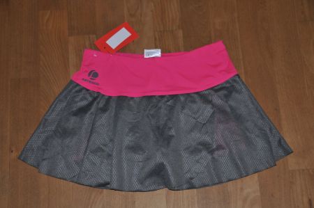 cooles Tennis Röcklein Artengo mit Innenhose, XXS - NEU