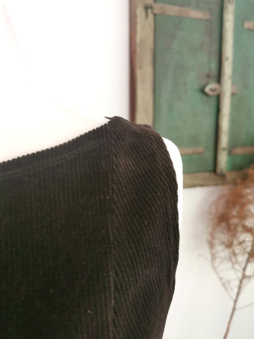 Kleider: The Swiss Label Cordkleid Gr. M – Gebraucht aus gachnang von tibus1 1