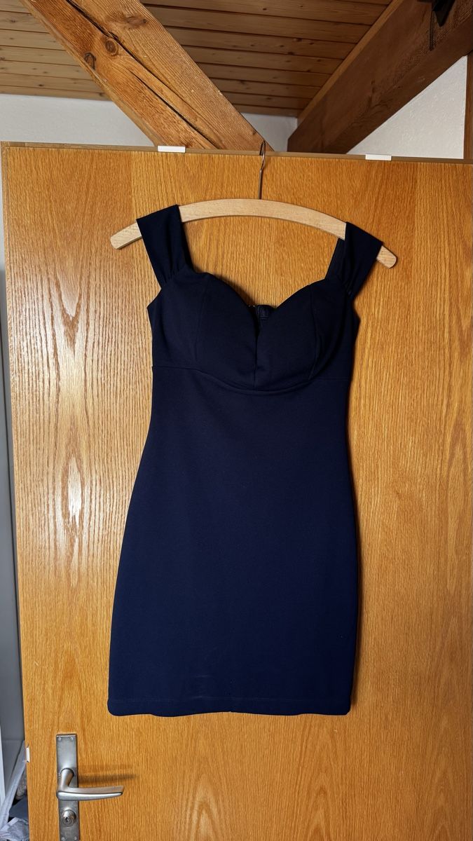 Vestiti: Elegantes dunkelblaues Kleid, Grösse S – Usato da Wünnewil venduto da jani.ch 1