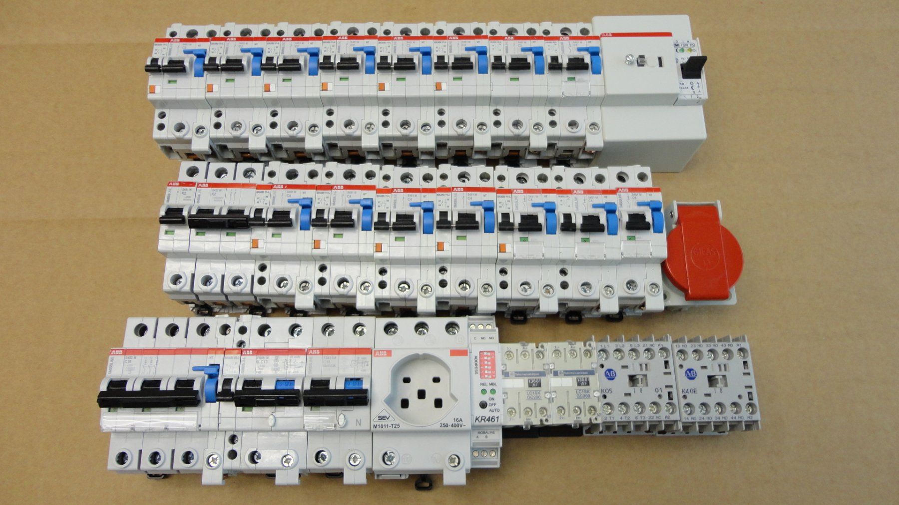 ABB Stromzufuhr: FI&LS ABB SMISSLINE Leitungsschutzschalter – Gebraucht aus Emmen von Dora024