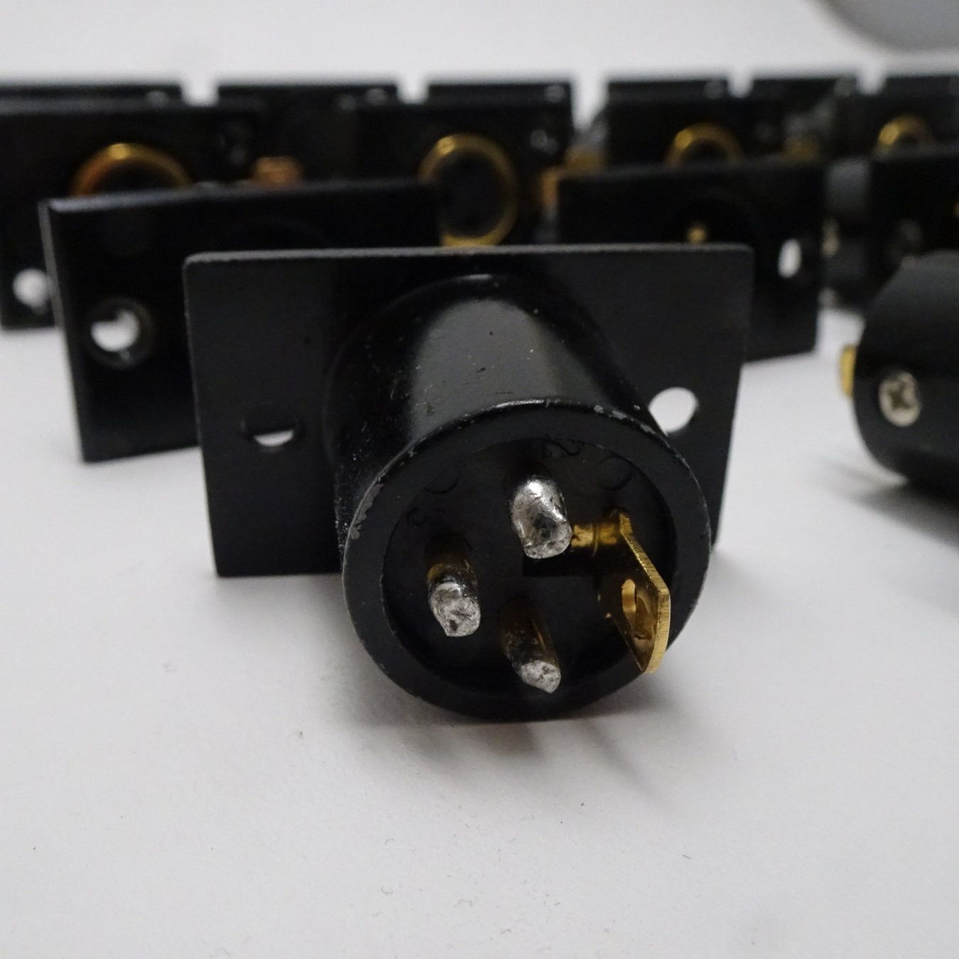 Neutrik Cavi: Neutrik XLR Stecker – Usato da Muhen venduto da Oldies-But-Goldies 2