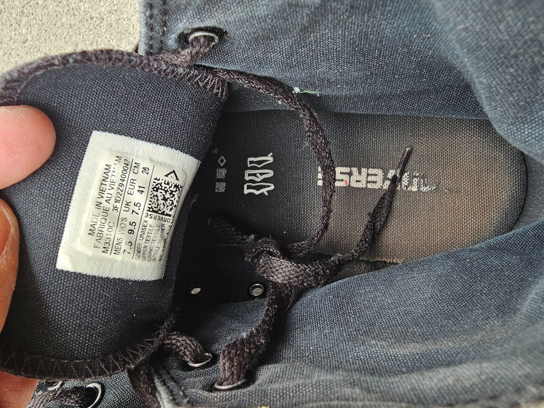 Converse Scarpe da uomo: Schwarze Converse All Stars Chucks, Grösse 41 – Usato da Wohlen AG venduto da niki31 2