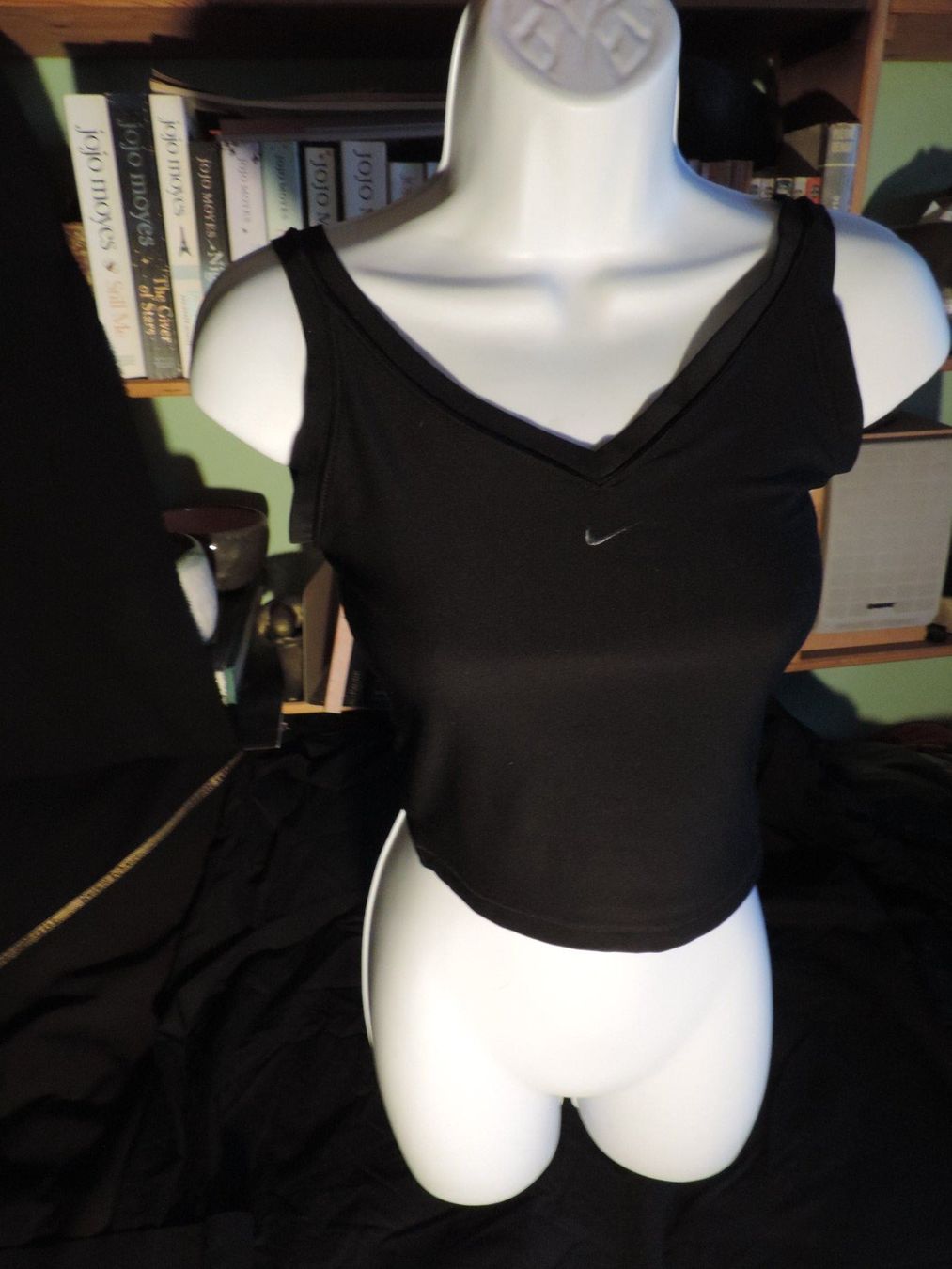 Top: top sport nike noir – Usato da Genève venduto da Axelle333 1