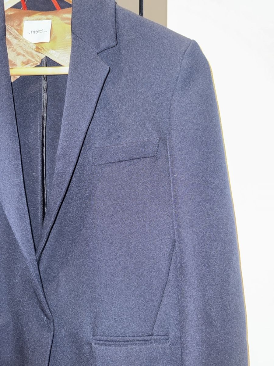Jacken: Navy blue fitted blazer – Gebraucht aus Zürich von VittoDS 2