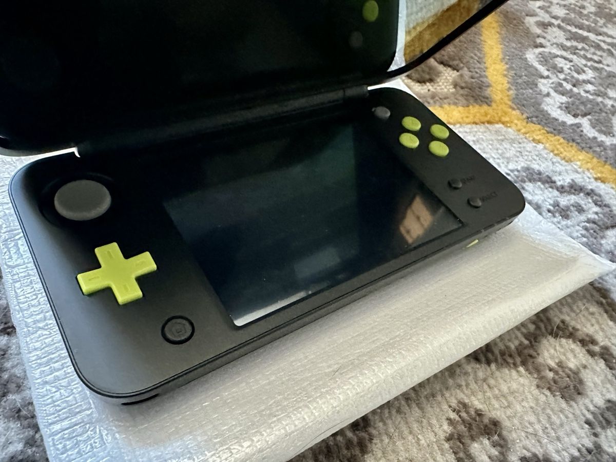 Nintendo Console: New Nintendo 2DS XL, Mario Kart 7 Bundle, Black + Lime – Nuovo (secondo la descrizione) da Islikon venduto da Porti_91 5