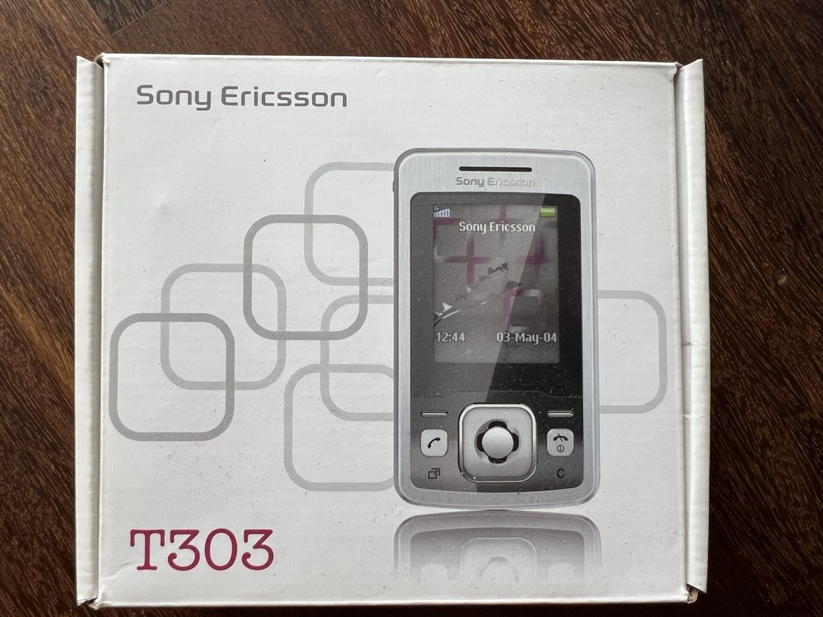 Ericsson Telefoni cellulari / Smartphones: Sony Ericsson T303 – Usato da Weesen venduto da Elmax1 2