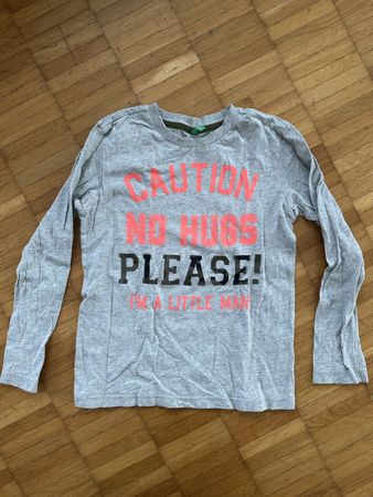 Cooles Jungen Langarmshirt Gr. 130/M Zustand gut