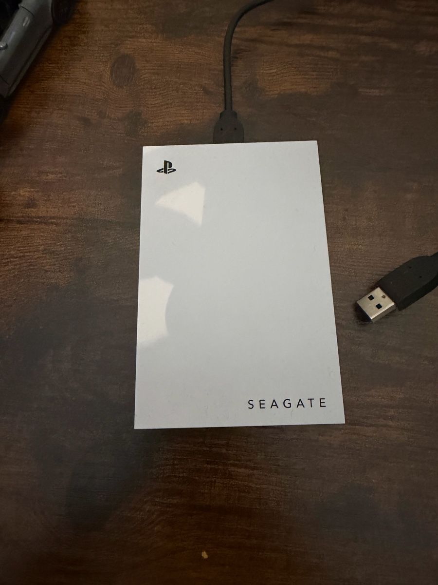 Sony Konsolen: PS5 avec lecteur de disque 5 Tb – Neu (gemäss Beschreibung) aus Cressier FR von lea_vl58