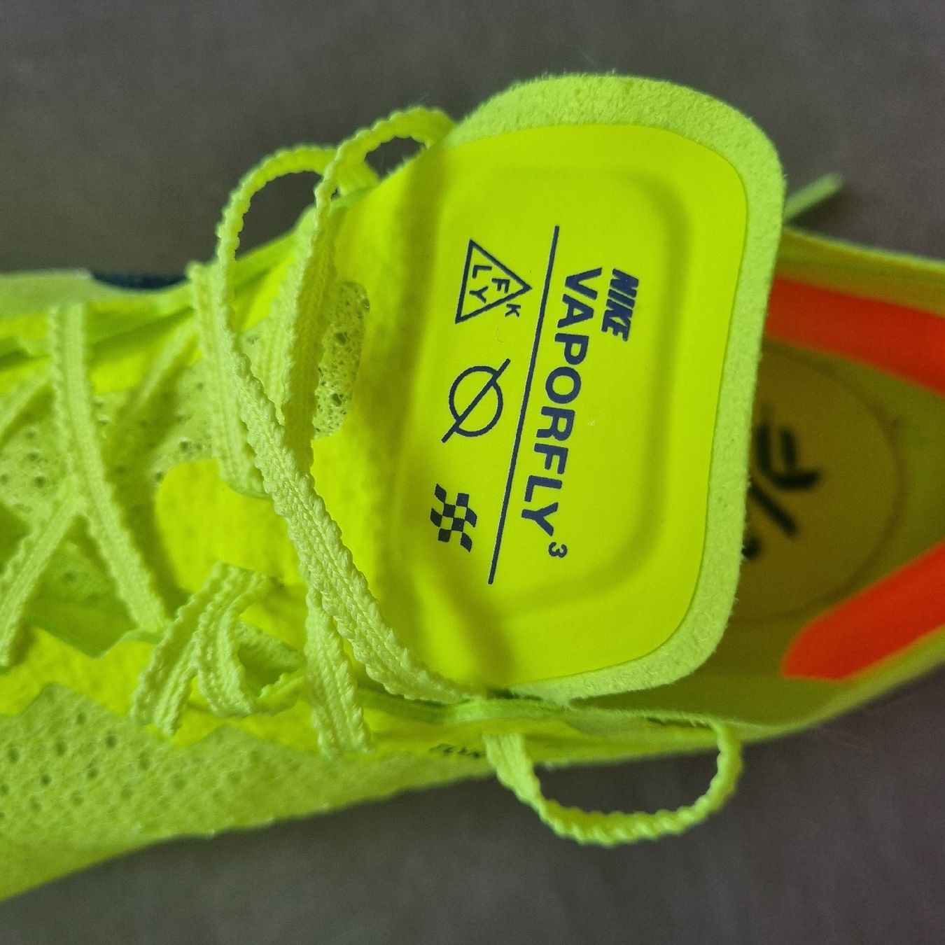 Nike Scarpe da donna: Nike zoom vaporfly nex% 3 – Nuovo e nell'imballaggio originale da Biasca venduto da Siosmart 4