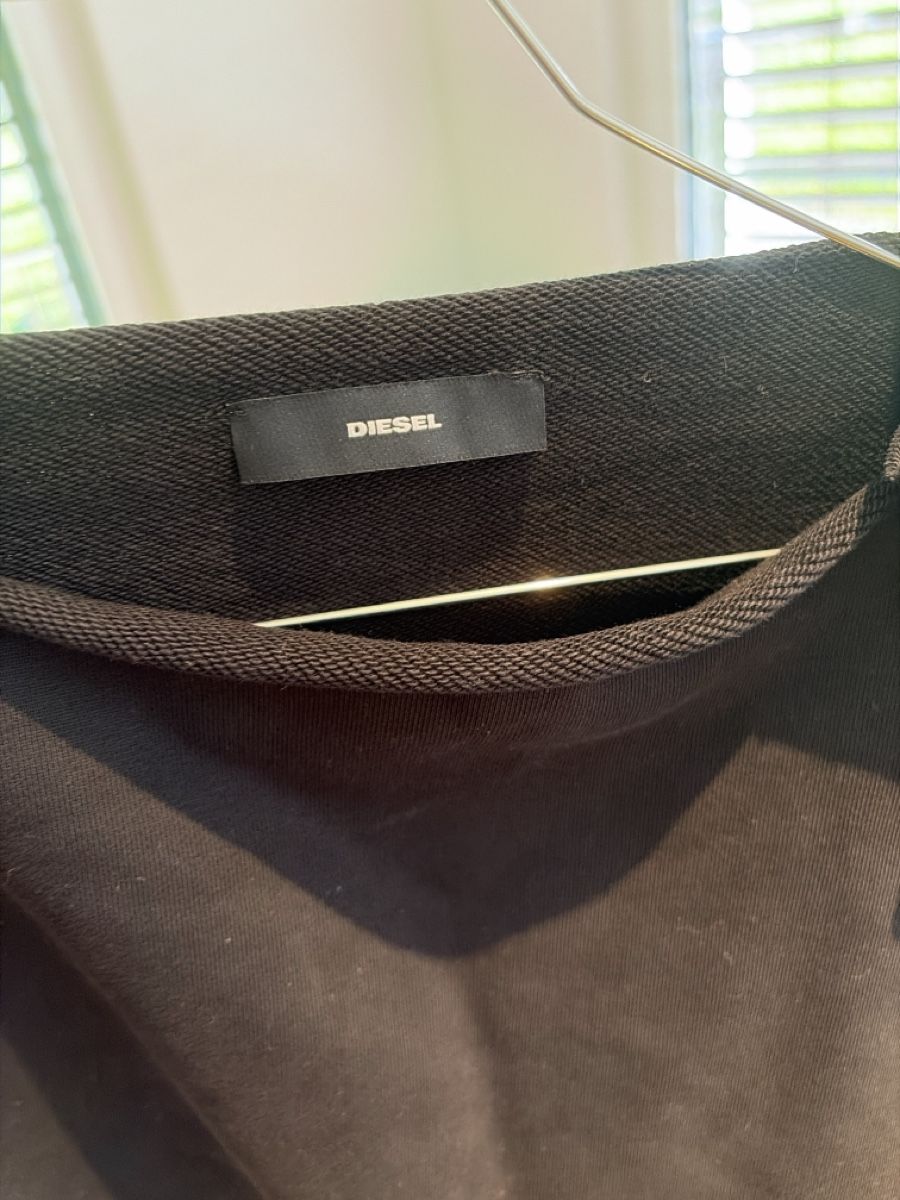 Diesel Maglioni & Felpe: Diesel Pullover schwarz mit Ringen Grösse S- M guter Zustand – Usato da Vorderthal venduto da Diethelm8853 2