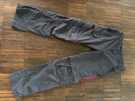 Schöne Wanderhose mit abnehmbaren Hosenbeinen Gr  152-160