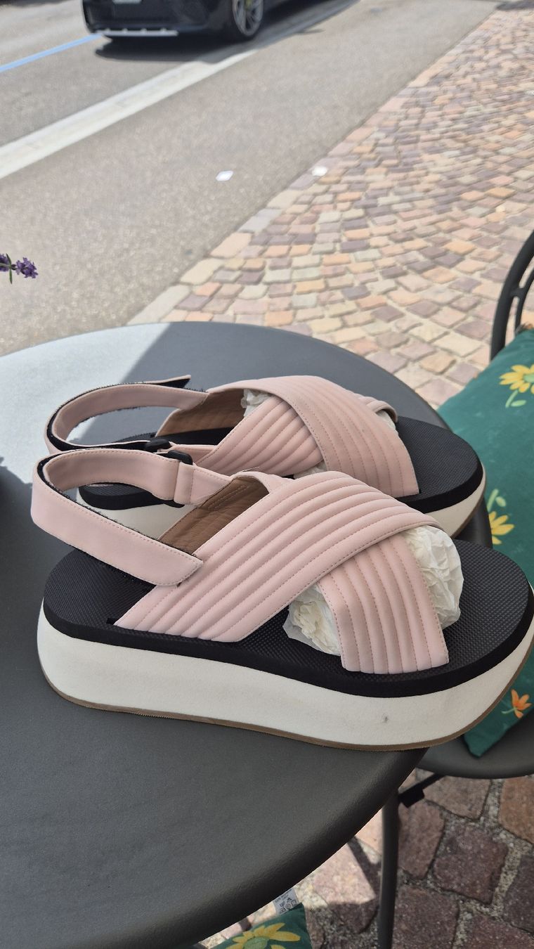 Marni Damenschuhe: Marni Sandalen Rosa Grösse 41neu – Neu (gemäss Beschreibung) aus Glattpark(Opfikon) von bar_p2wj 1