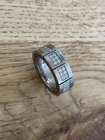 Schöner Ring aus Titanium
