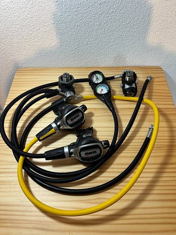 Mares Atemregler & Jackets: Mares Ultra ADJ 82X Set – Gebraucht aus Giswil von man_ny8l 1