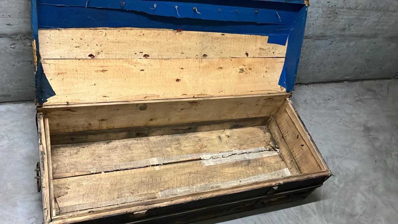 Valigie: Lungo baule da restaurare – Usato da Melano venduto da H-Sara 3