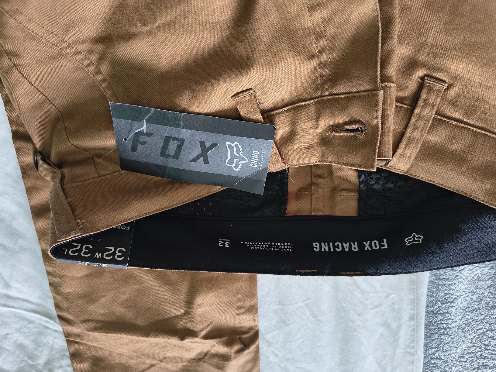 Fox Pantaloni: Fox Racing pantaloni – Nuovo e nell'imballaggio originale da Tegna venduto da van_9cdw 1