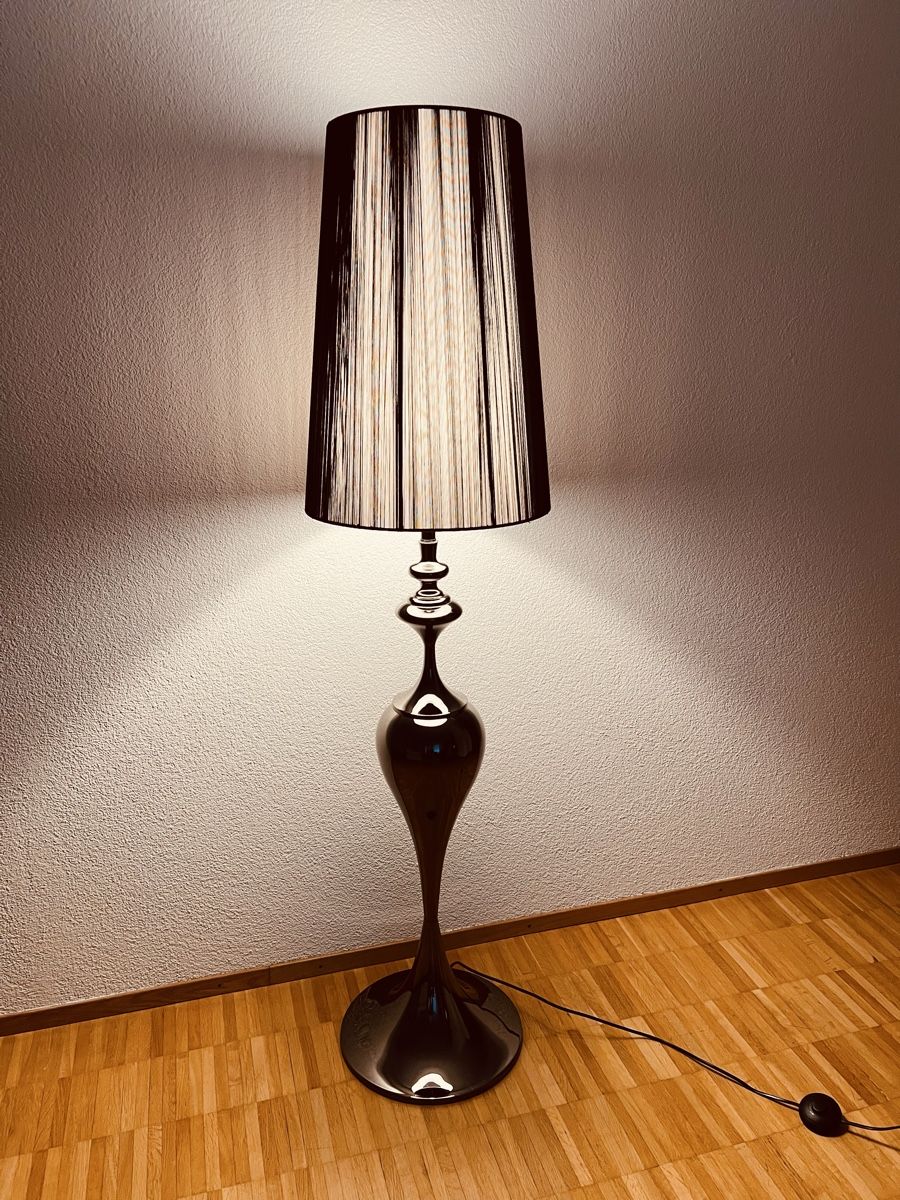 Lampen: Stehlampe – Gebraucht aus Obfelden von Moscheli