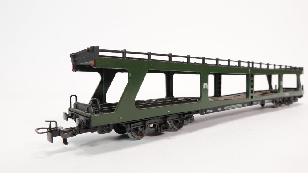 e51 Märklin Autotransportwagen DB (Gebraucht) in Thun für CHF 10 – mit ...