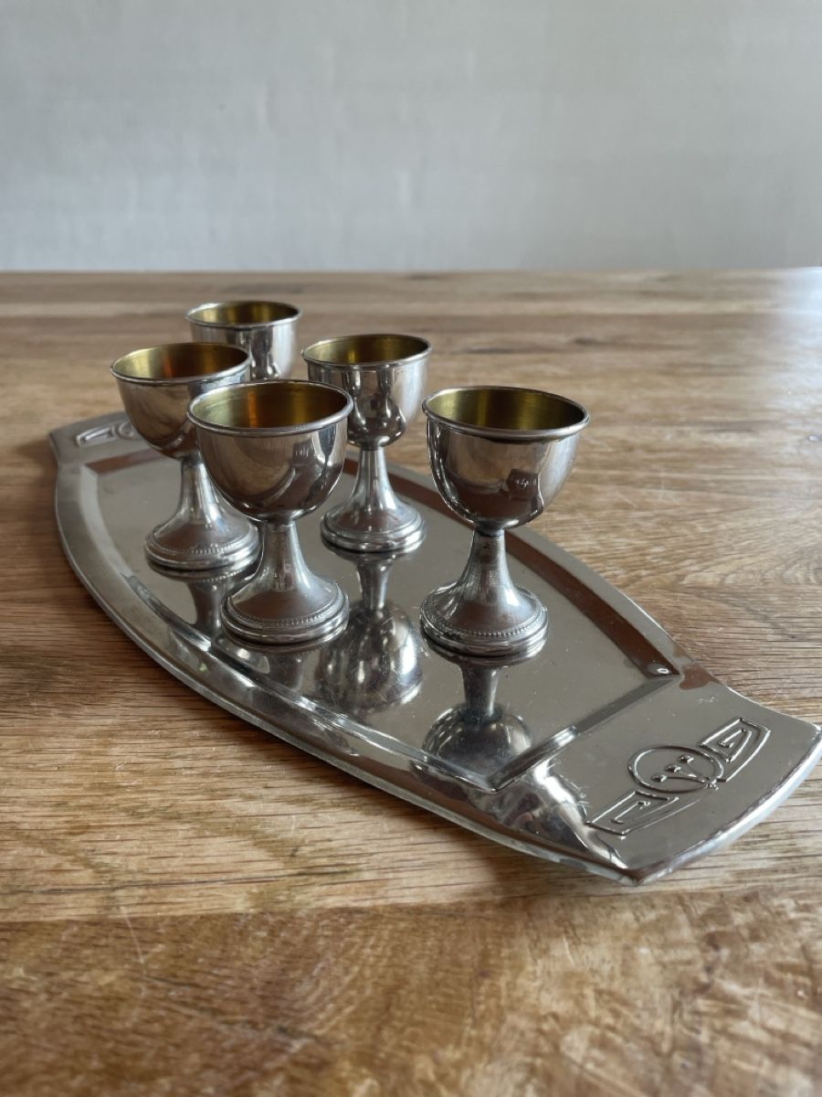 Autre vaisselle: 5 Eierbecher antik – D'occasion à Freidorf TG par ibipatria