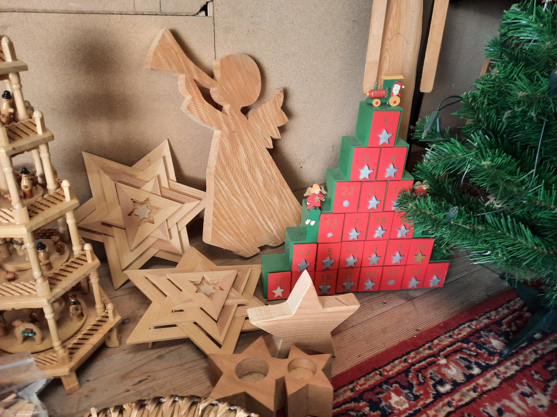 Toutes les décorations: Weihnachtskrippe, Engel, Holzdeko usw. – D'occasion à Weinfelden par JoeBaer 5