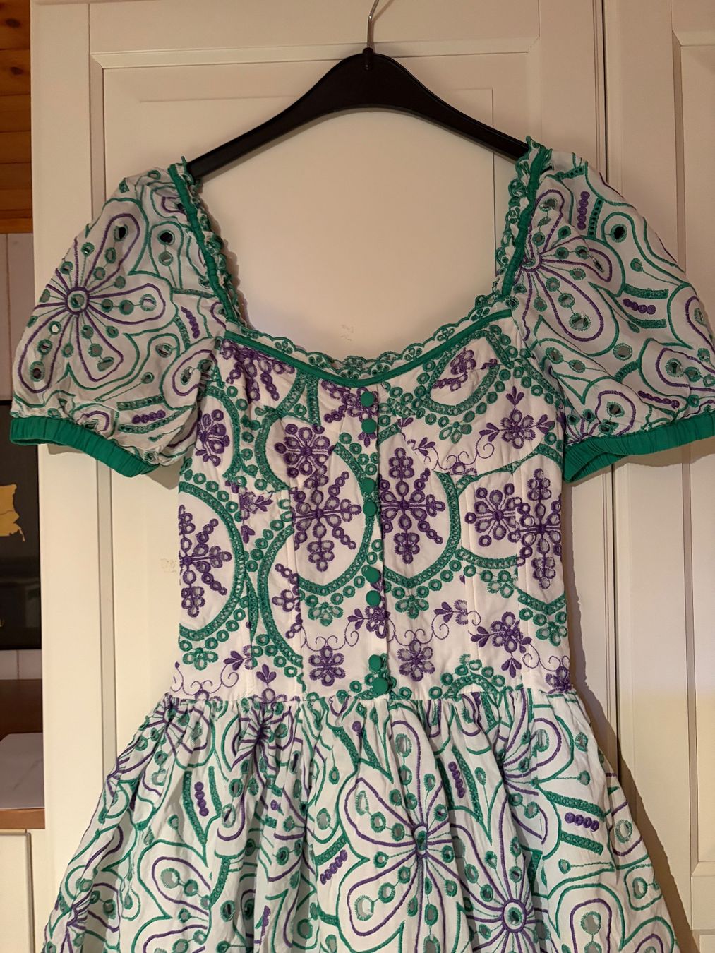Kleider: Eyelet Embroidery Cotton Dress – Gebraucht aus St.Josefen von lop_lh8d 8
