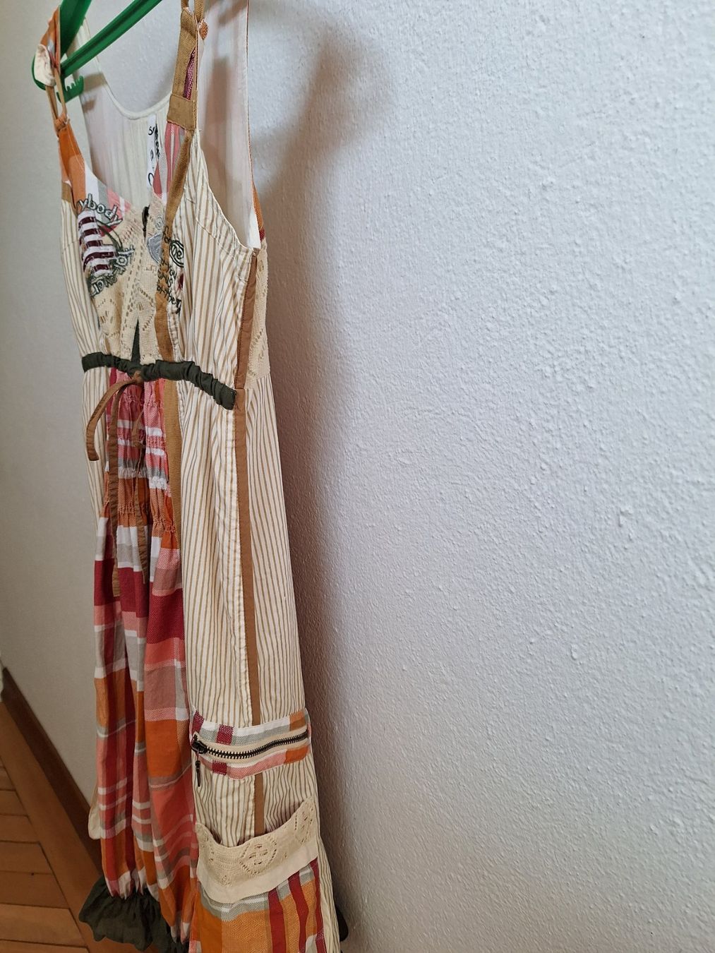 Vestiti: Desingual Kleid Grösse 40 – Nuovo (secondo la descrizione) da Luzern venduto da luc_9k8h 2