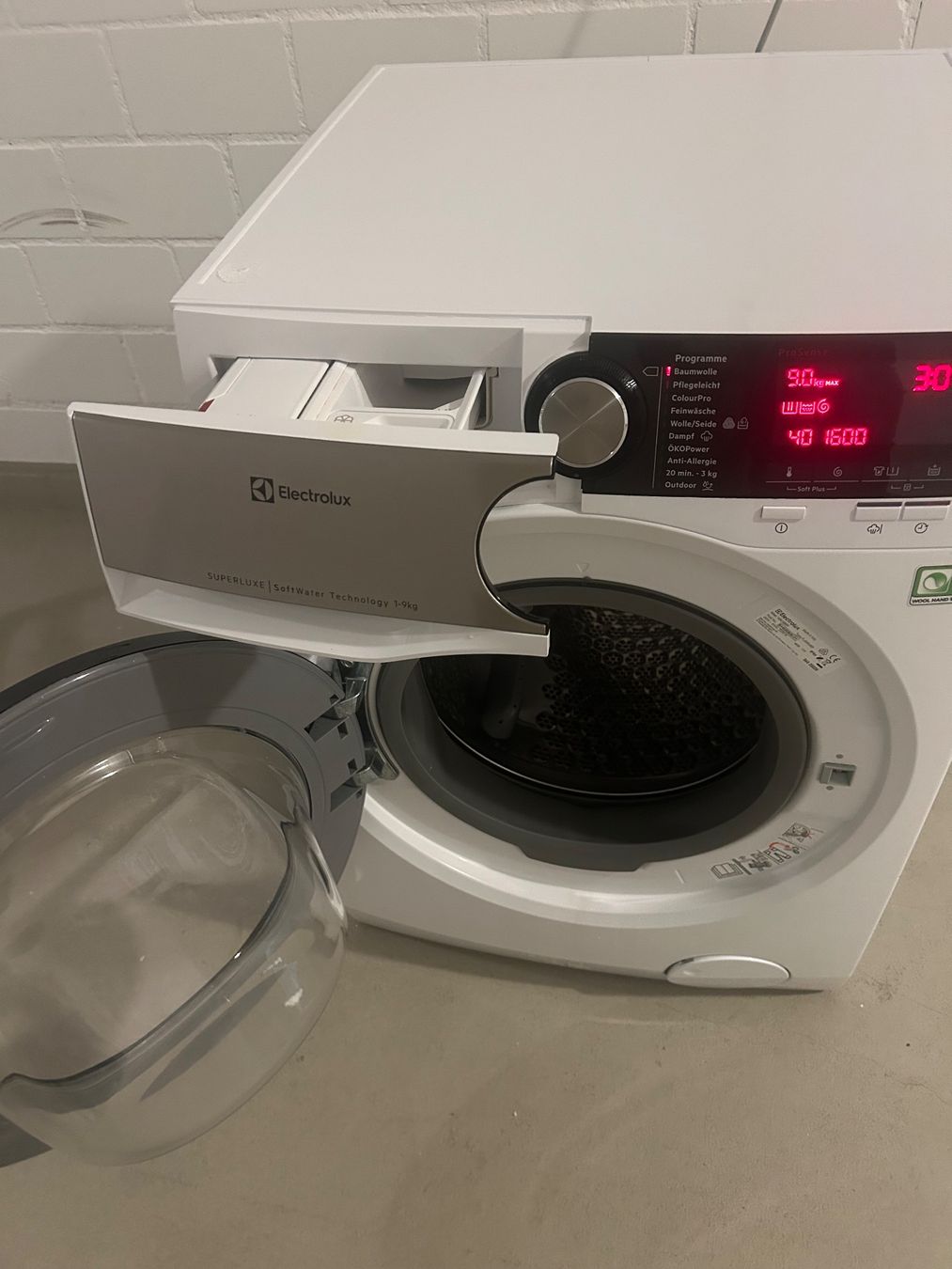 Electrolux Lavatrici: Electrolux Waschmaschine – Usato da Zürich venduto da Barca10 1