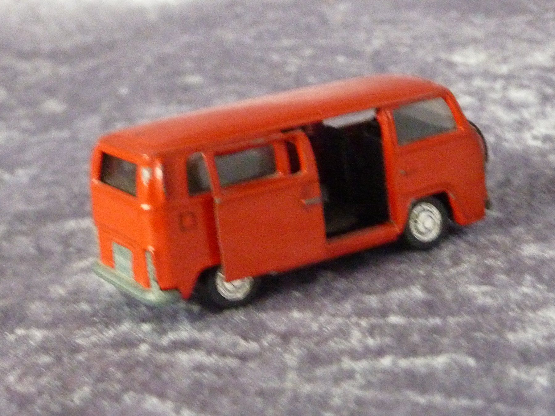 Schuco Modellini d'auto: VW Bus T2 1:66 Schuco – Usato da Dürrenäsch venduto da Cobra1ch 4