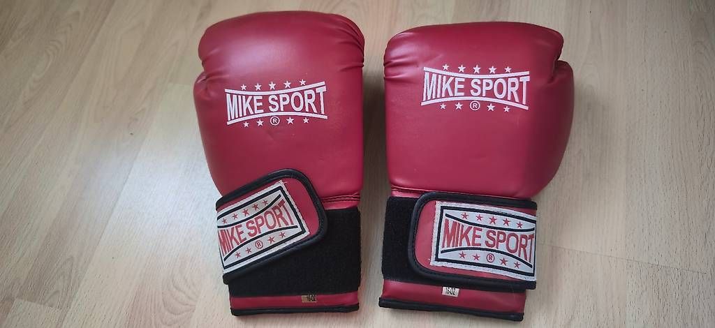 Guanti & manicotti: Mike Sport Boxhandschuhe – Usato da Luzern venduto da sabidu1