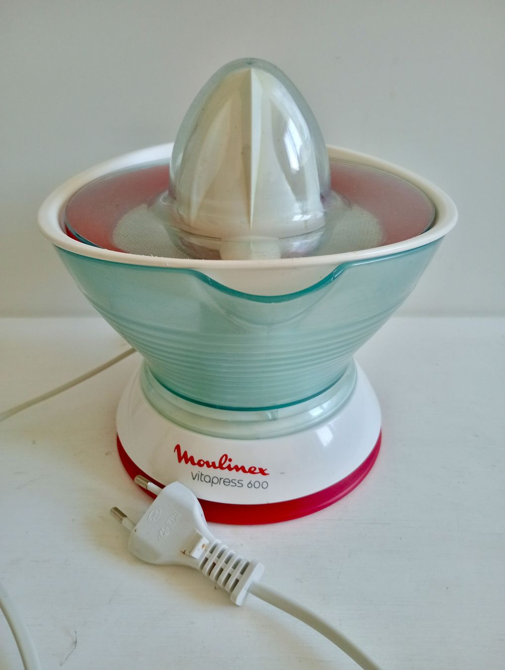 Moulinex Elettrodomestici da cucina: Moulinex Vitapress 600 Citruspresse – Usato da Allschwil venduto da Evgeniia78