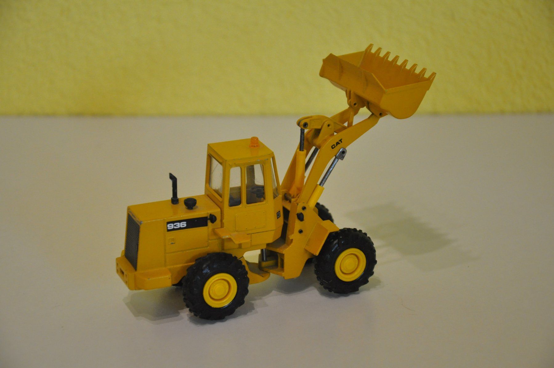 Conrad Modellbausätze & Standmodelle: CAT 936 Radlader – Gebraucht aus Mitlödi von worker04 2