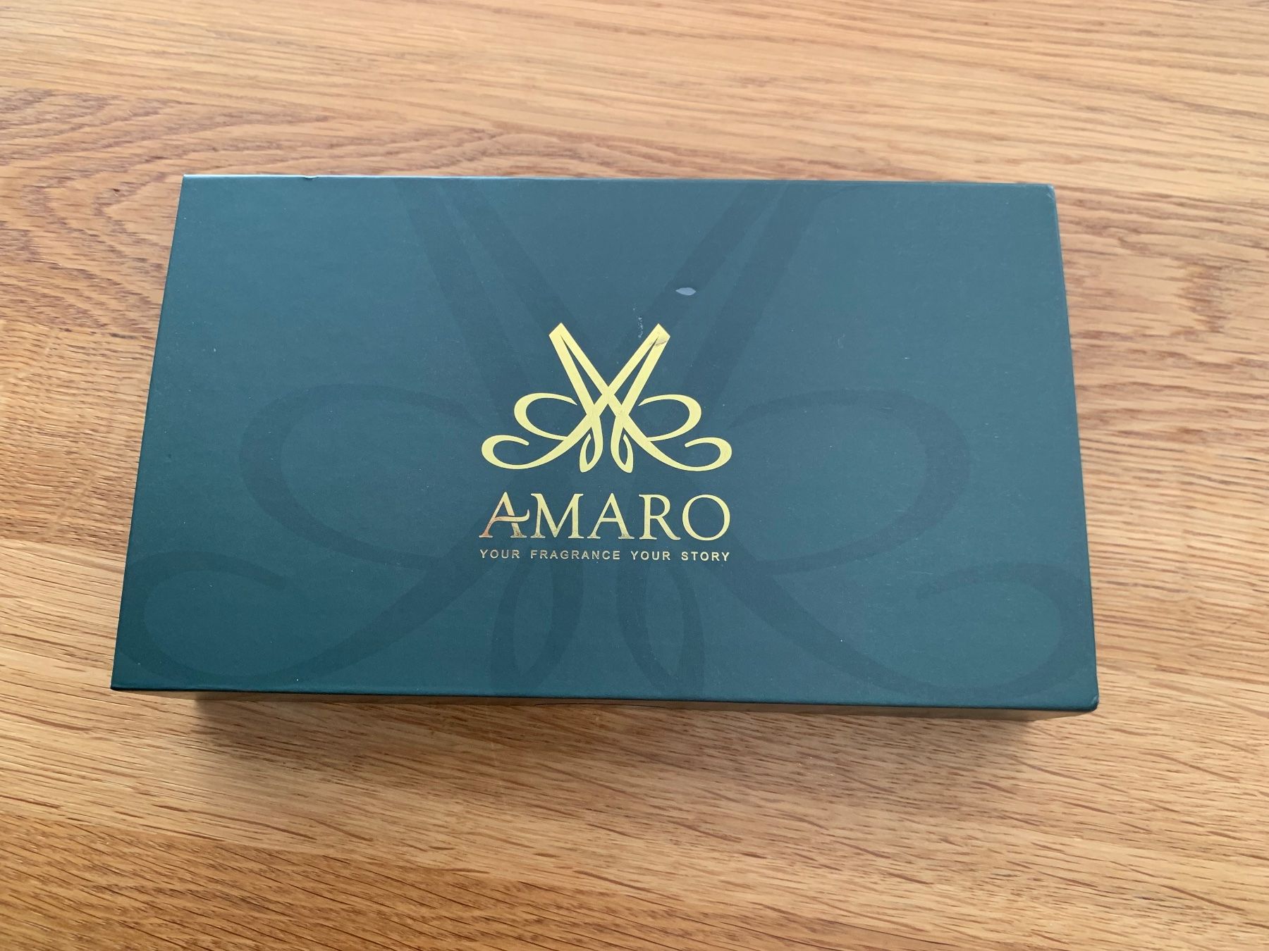 Profumi & Eau de Toilette: Amaro Unus Sample Collection Extrait de Parfum 4 mal 8 ml – Nuovo e nell'imballaggio originale da Oberrieden venduto da Bfenster 3