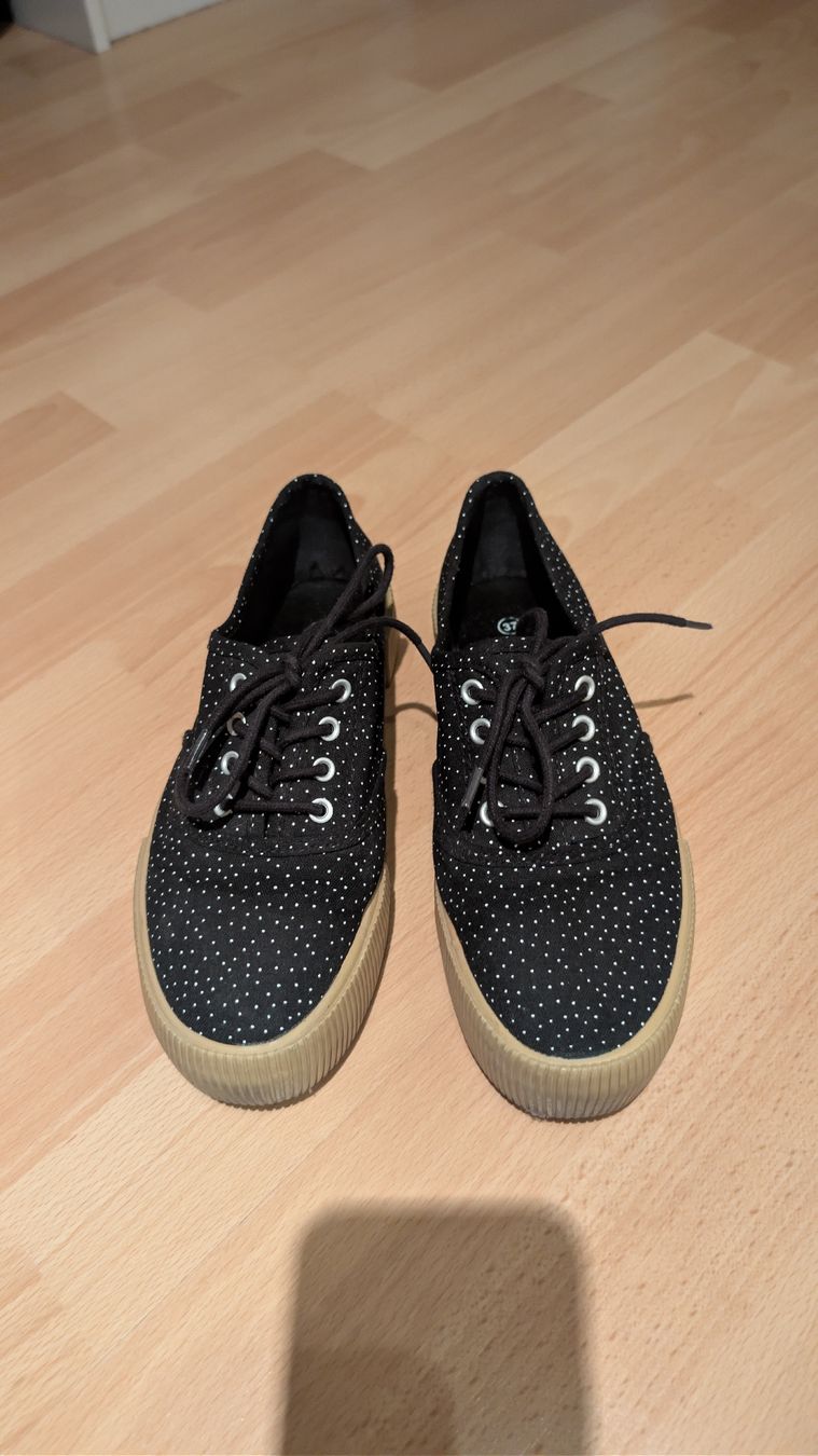 Scarpe da donna: Schuhe Gr. 37 – Usato da Birrwil venduto da dan_jdw7