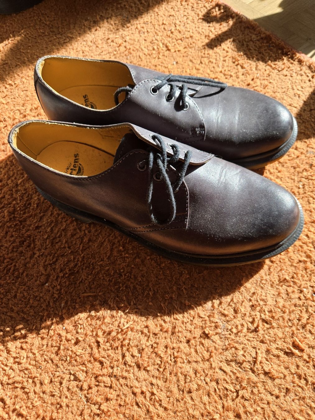 Scarpe da uomo: Dr. Martens 1461 T. 41 – Usato da Carouge GE venduto da lilysfc 2