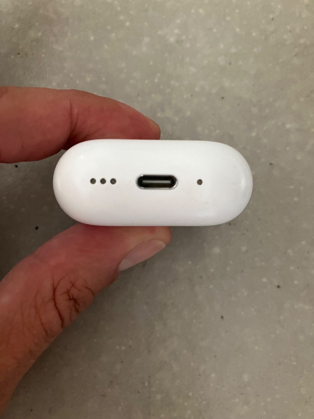 Apple Casques audio: APPLE AIRPODS 4 CASE ANC – D'occasion à Lausanne par mr.v 7