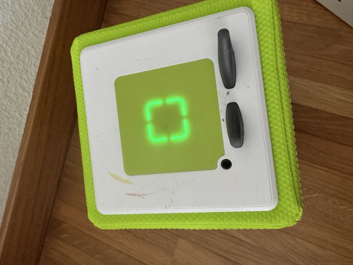 Tonies Jouets: Toniebox grün mit Ladestation – D'occasion à Baar par sabrinas_welt 1