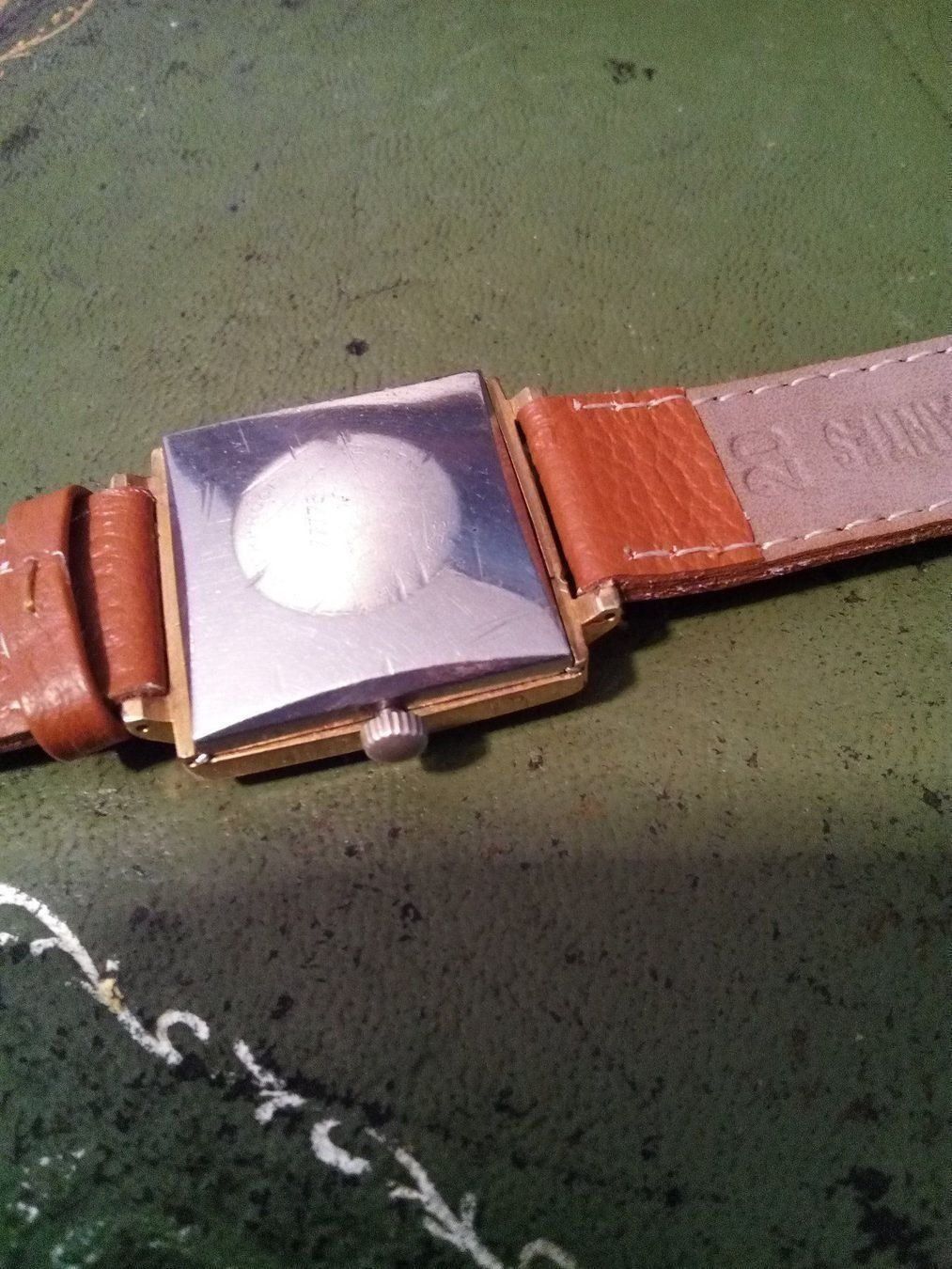 Tissot Orologi: Tissot Seastar eckig Automatik antik – Usato da Lachen SZ venduto da neu-und-antik 2