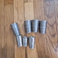 Lot de 7 gobelets en étain 