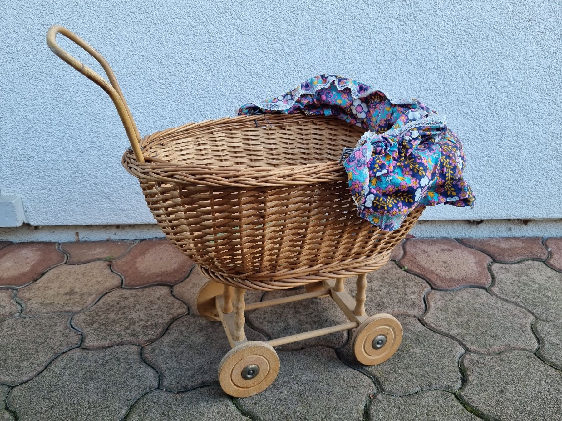 Puppenwagen: kleiner Bäbiwagen – Gebraucht aus Bözberg von heinz-d 1