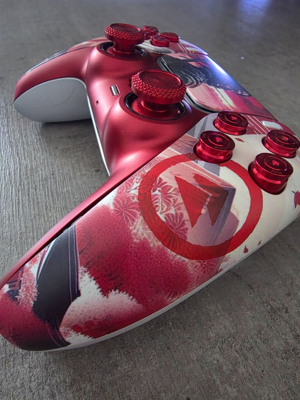 Sony Controller: PlayStation 5 Controller Ghost of Tsushima Design – Nuovo (secondo la descrizione) da Sargans venduto da ver_ncy5 1