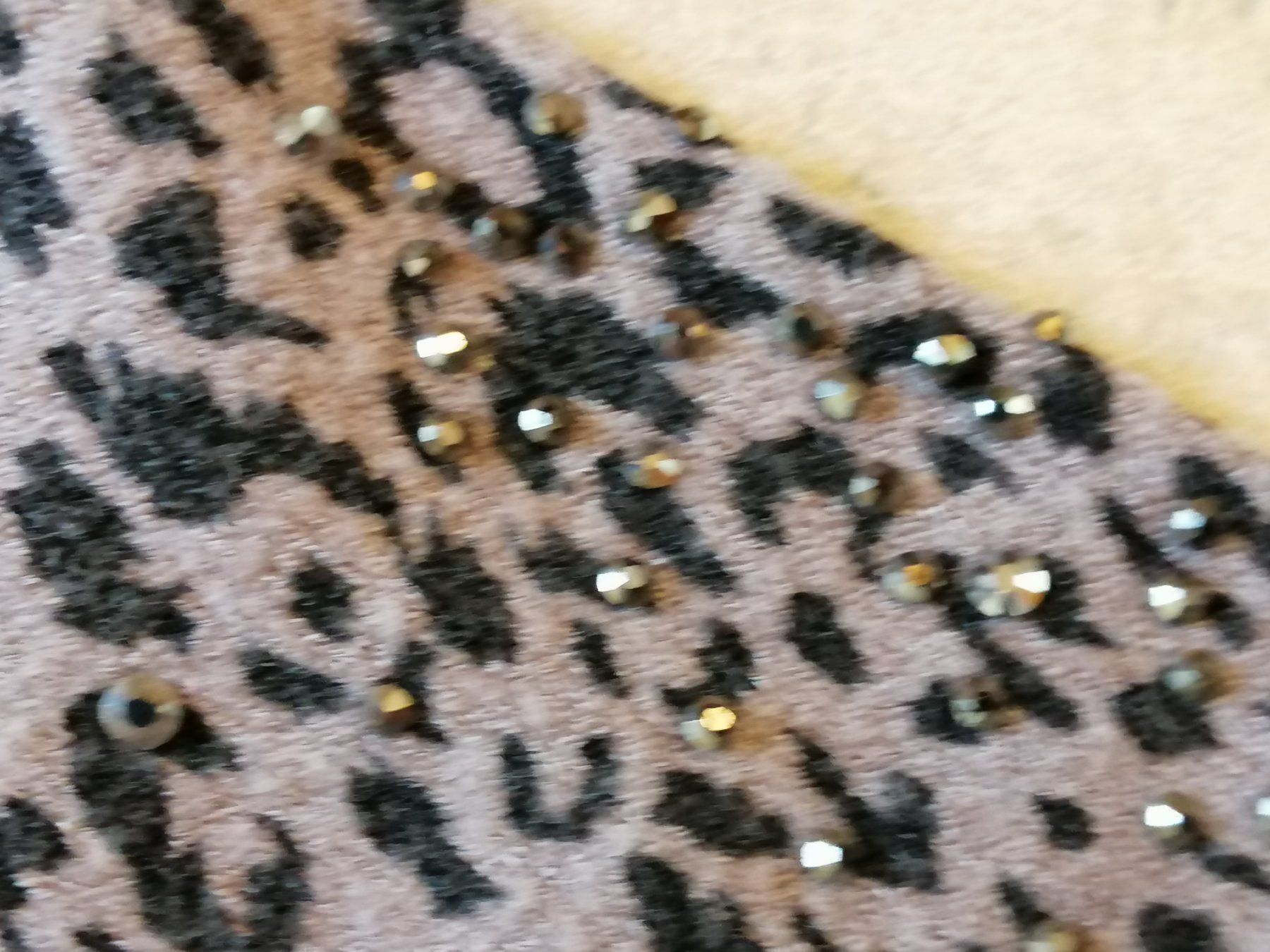 Pullover & Sweatshirts: Pulli (Leo) mit Spitzenbordure – Gebraucht aus Rheinfelden von Cleopatra2000 3